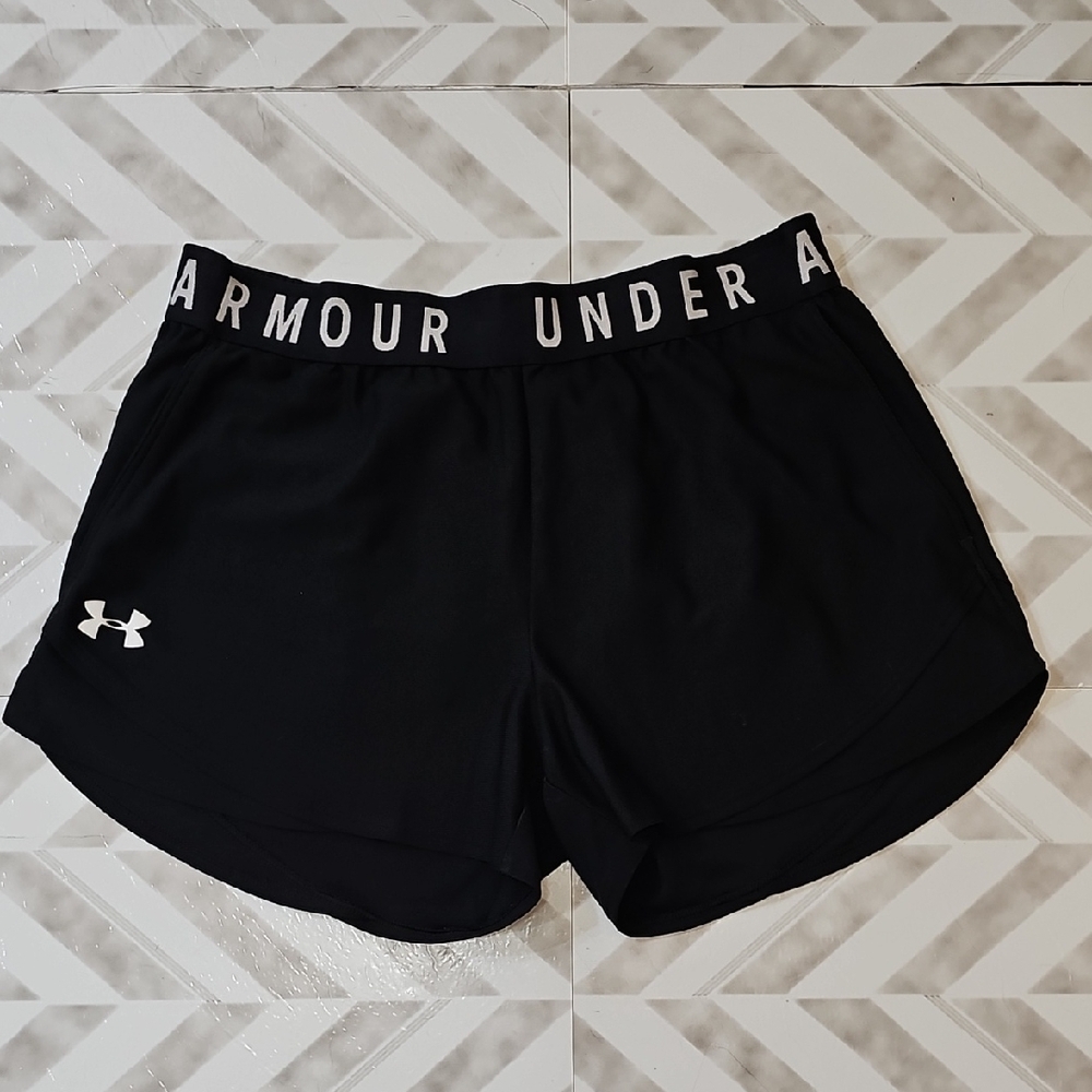 Under Armour Black Women's Athletic Shorts Heat Gear Size Medium
